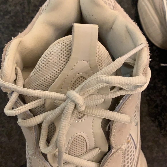 Yeezy 500 - Picture 8 of 14
